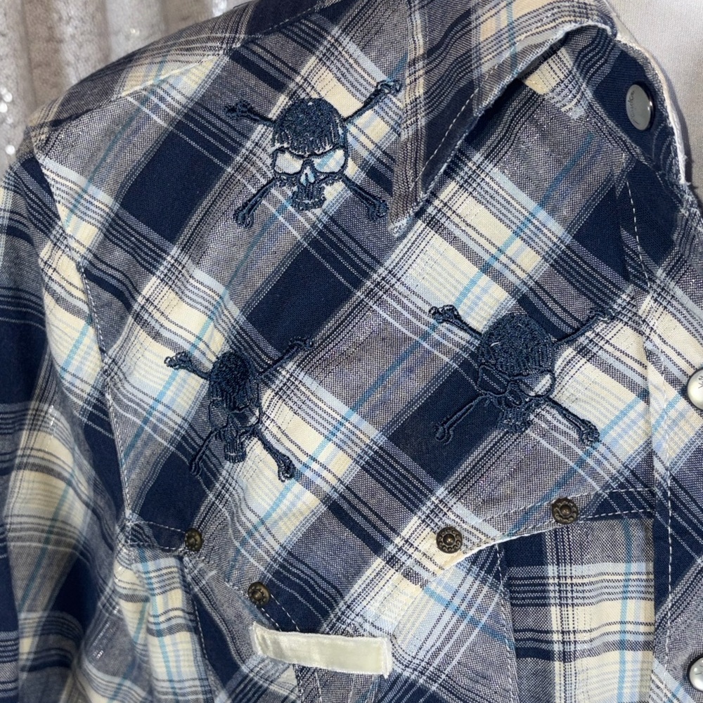 Fender Embroidered Pearl Snap Shirt - Picture 2 of 8
